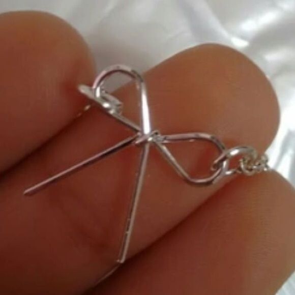 Bow Bracelet  - Picture 3 of 4